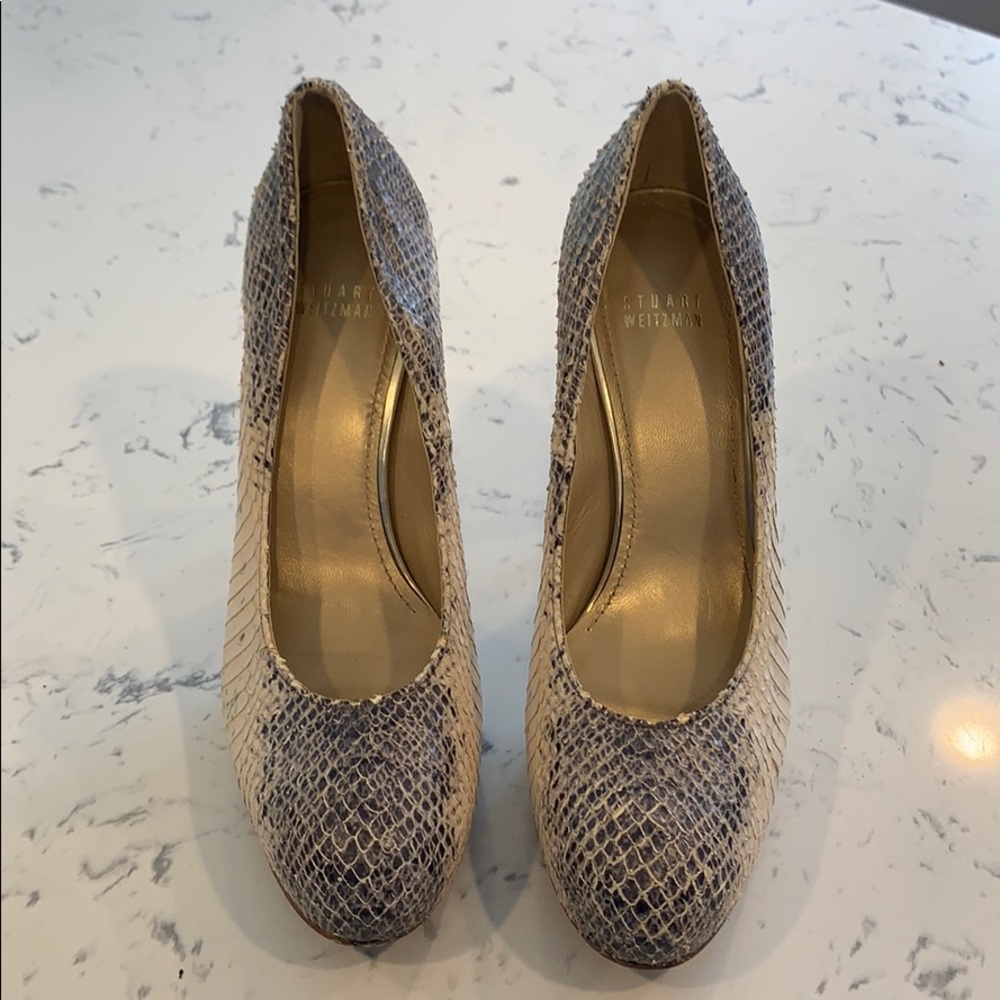 Stuart Weitzman women’s heels size 9